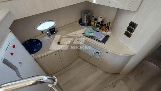 Cozinha INTERMARINE AZIMUT 460